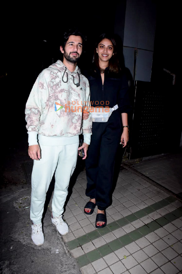 photos aditya seal and anushka ranjan spotted at arslan gonis house for dinner 1