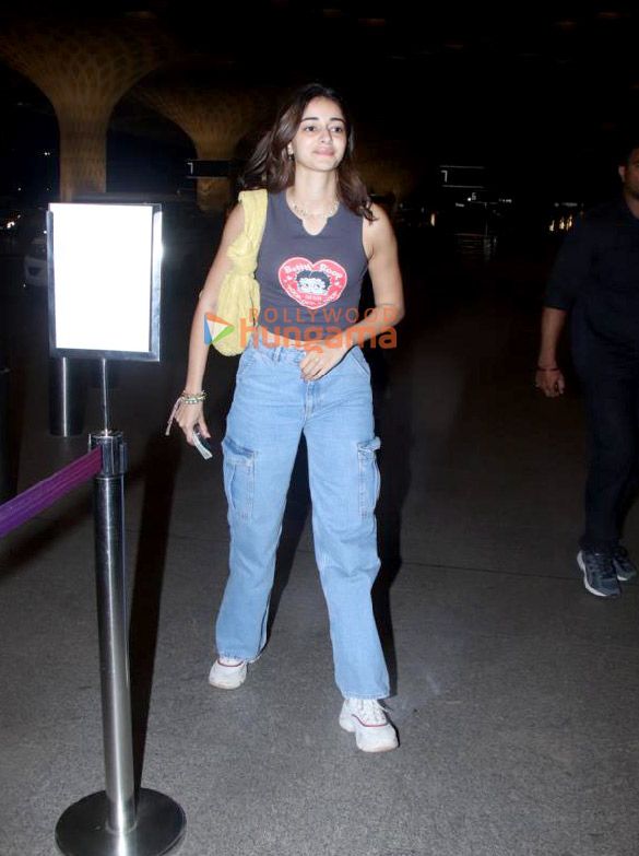Photos: Ananya Panday, Nikita Dutta, Chahat Khanna and others snapped at the airport