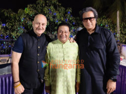 Photos: Anupam Kher, Talat Aziz and others attend Anup Jalota’s award celebration