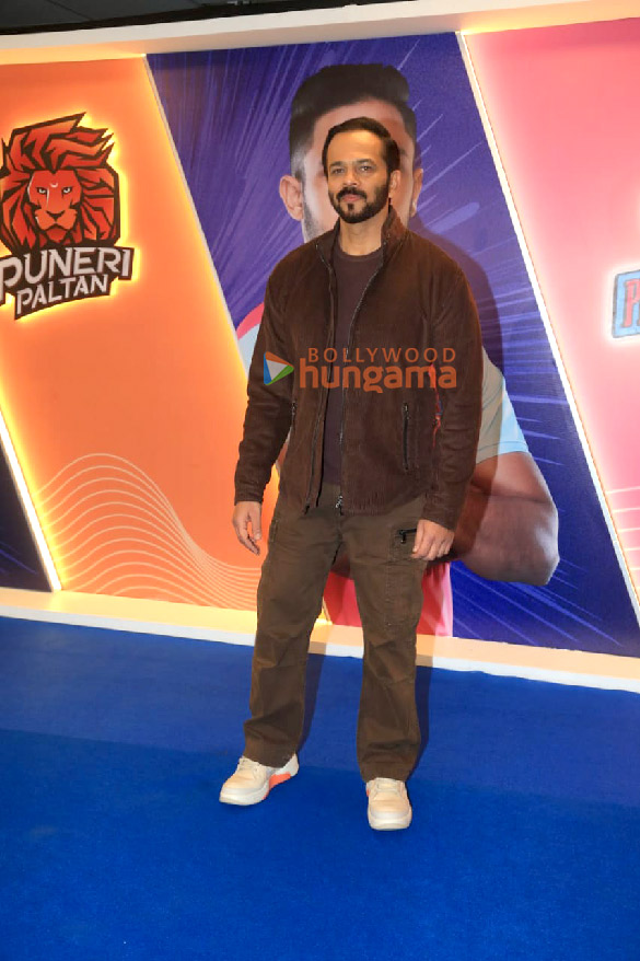 photos cast of cirkus snapped promoting their film at the pro kabaddi league 4