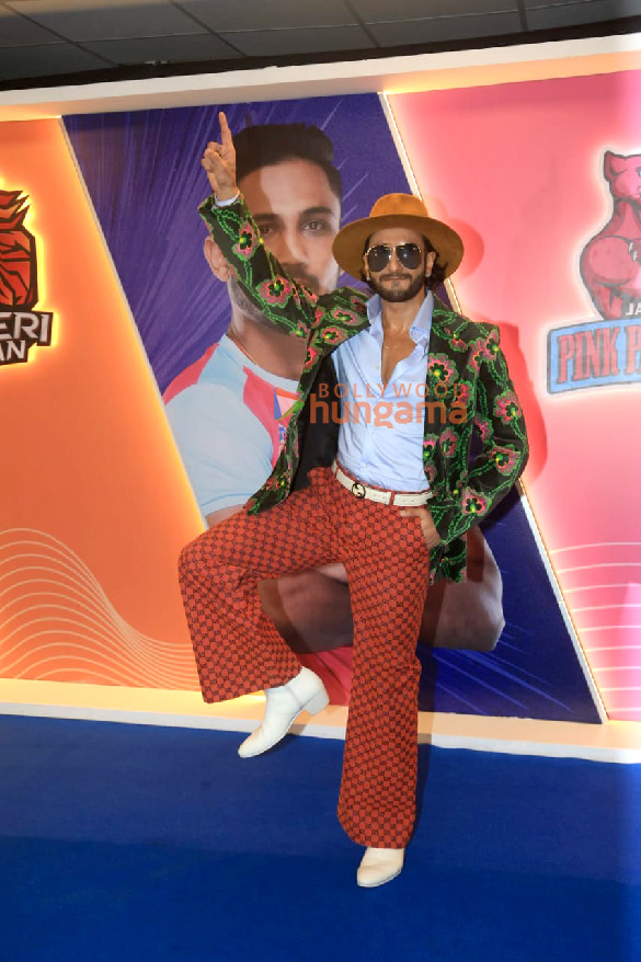 photos cast of cirkus snapped promoting their film at the pro kabaddi league 7