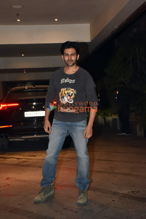 photos celebs attend jackky bhagnanis birthday party in bandra 7