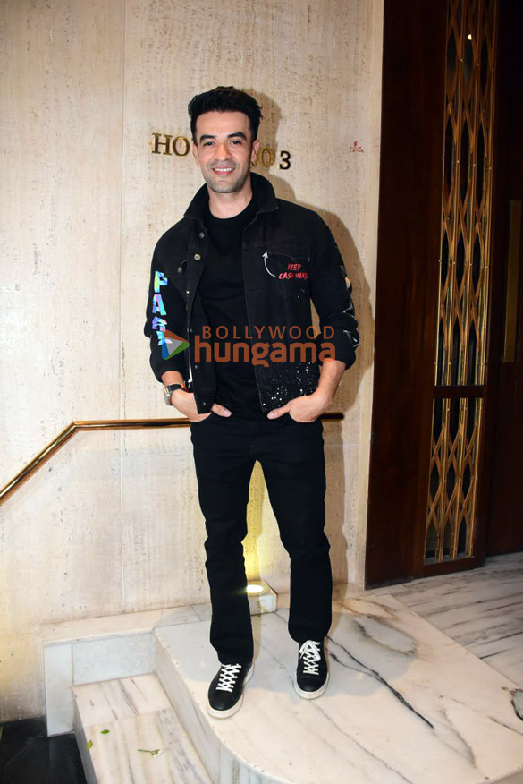 photos celebs attend manish malhotras birthday bash2 1