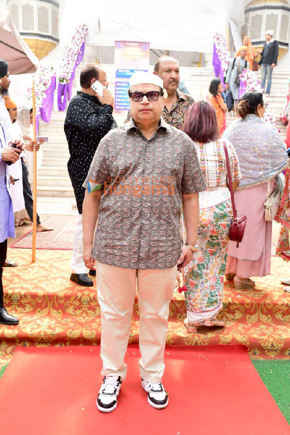 photos celebs snapped arriving for guneet monga and sunny kapoors wedding 4