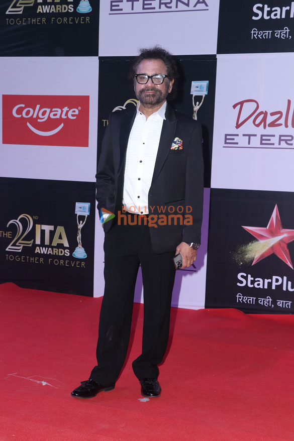 photos celebs snapped attending the red carpet of the 22nd ita awards in mumbai 008 32