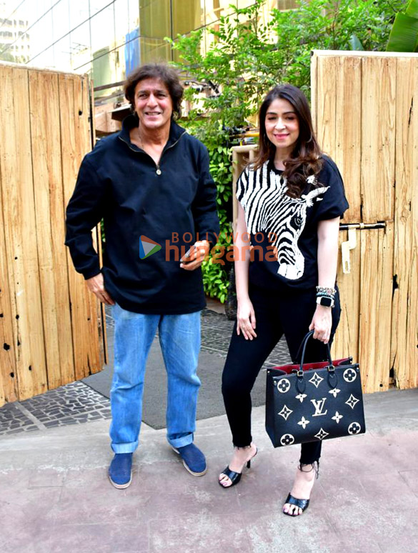 photos chunky pandey and bhavna pandey spotted at linking road in khar 1