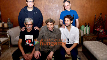 Photos: Dinesh Vijan, Agastya Nanda and Sriram Raghavan snapped at Dharmendra’s residence