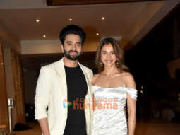 Photos: Jackky Bhagnani snapped with Rakul Preet Singh at his residence in Bandra