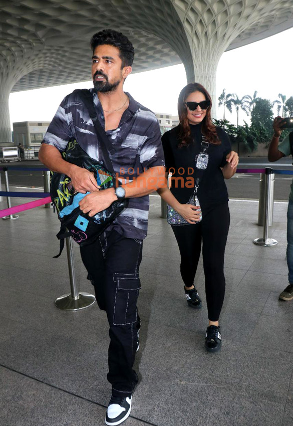 Photos Janhvi Kapoor, Kiara Advani, Katrina Kaif and others snapped at the airport (2)