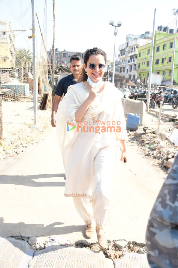 photos kangana ranaut snapped at versova jetty 2 2