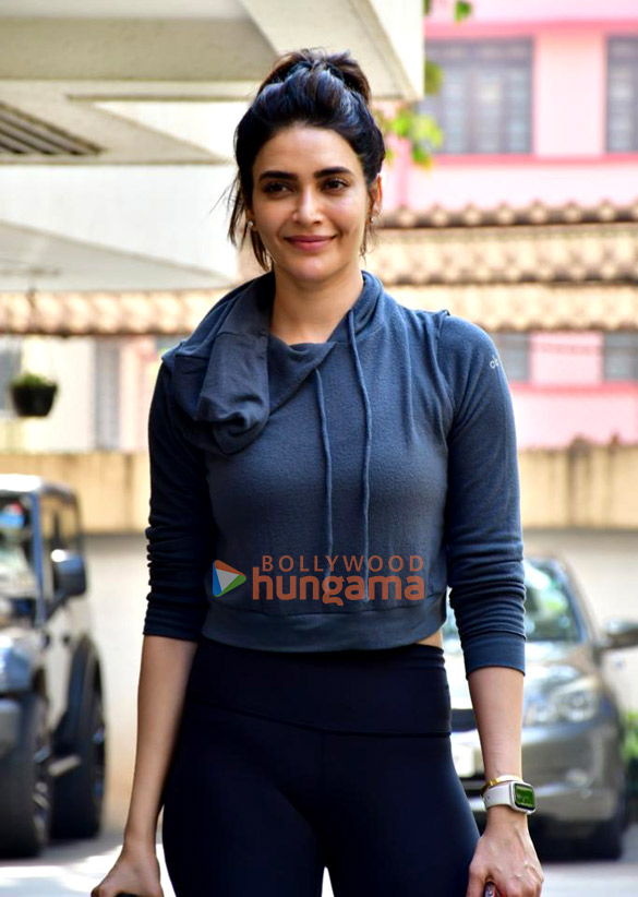 photos neha sharma aisha sharma karishma tanna and neha bhasin spotted at the gym 4