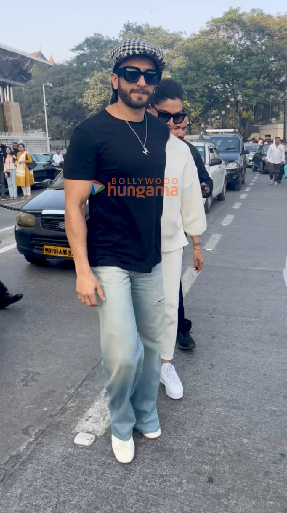 photos ranveer singh and deepika padukone spotted at gateway of india 6