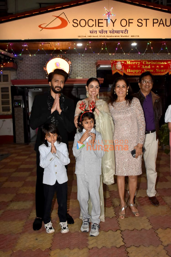 photos riteish deshmukh genelia dsouza and their children snapped at christmas celebration in bandra 1