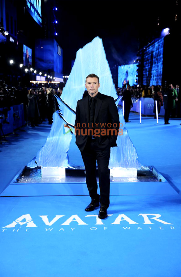 photos sam worthington zoe saldana kate winslet james cameron attend world premiere of avatar the way of water in londons leice 5