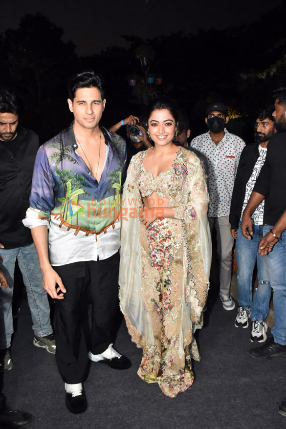 photos sidharth malhotra and rashmika mandanna snapped at mission majnu song launch 9