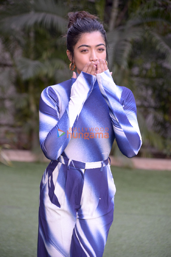 photos sidharth malhotra and rashmika mandanna snapped during a photoshoot for their film mission majnu 6