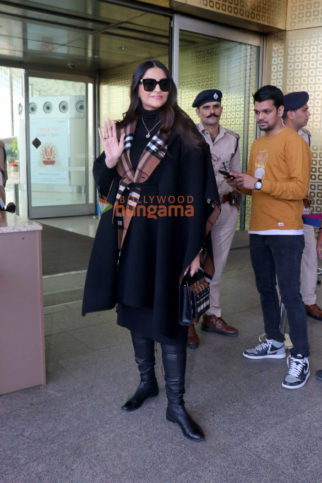 Photos: Sonam Kapoor Ahuja, Aishwarya Rai Bachchan, Aaradhya Bachchan and others snapped at the airport