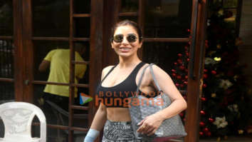 Photos: Sophie Choudry spotted in Bandra