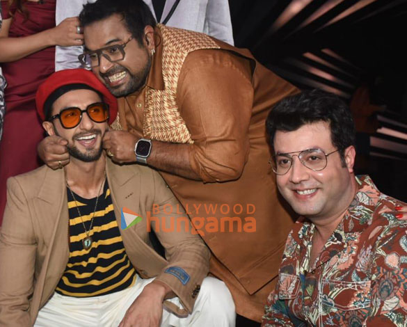 photos team of cirkus snapped promoting the film on saregama lil champs 8