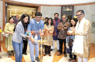 Photos: Umesh Shukla and Neha Mehta snapped at artists Dhimant Vyas and Kavya Vyas’s art exhibition named ‘Natura Art’ at Jehangir Art Gallery