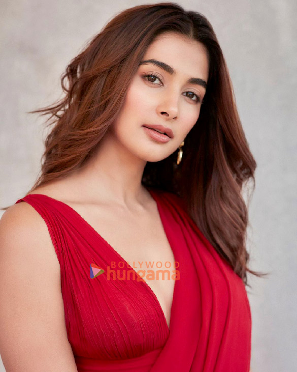 pooja hegde 1 105