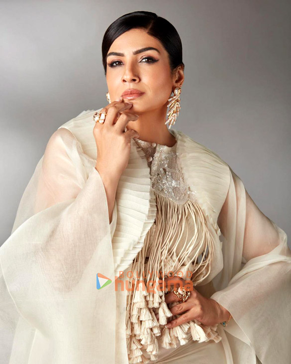 Raveena Tandon Photos, Images, HD Wallpapers, Raveena Tandon HD Images