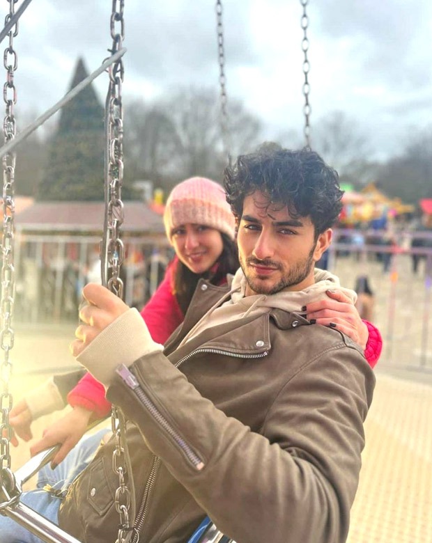 Sara Ali Khan and Ibrahim Ali Khan enjoy winter wonderland in London ahead of New Year celebrations, see photos