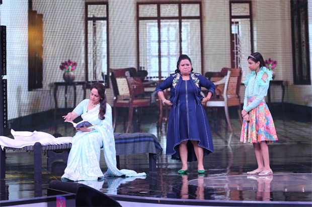 Seeta Aur Geeta turns 50: Hema Malini and Bharti Singh recreate THIS scene on the sets of Sa Re Ga Ma Pa Li'l Champs 