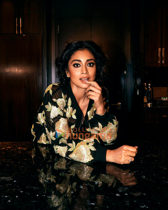 shriya saran 5 11