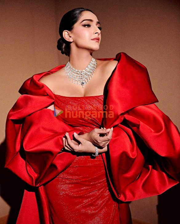 sonam kapoor ahuja 2 27