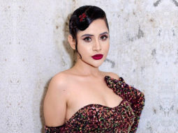 Uorfi Javed runs into trouble, lawyer files complaint against her for obscene acts