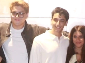 Zoya Akhtar poses for paps with her Archies cast Zoya Akhtar poses for paps with her Archies cast