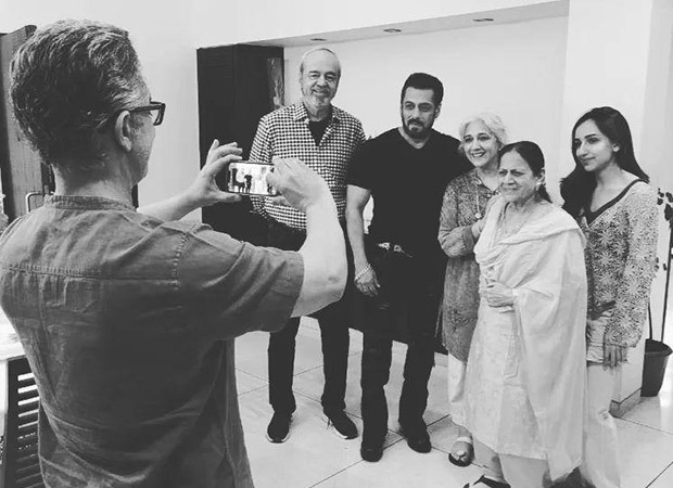 Aamir Khan becomes photographer for Salman Khan; sister Nikhat Hegde posts picture