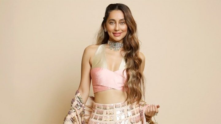 Anusha Dandekar on the importance of being thick-skinned, ‘BrownSkin Beauty’, VJing & more Anusha Dandekar on the importance of being thick-skinned, ‘BrownSkin Beauty’, VJing & more
