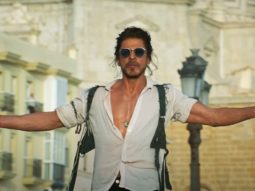 Ask SRK: Shah Rukh Khan leaves netizens in splits when a fans asks who will Pathaan kiss