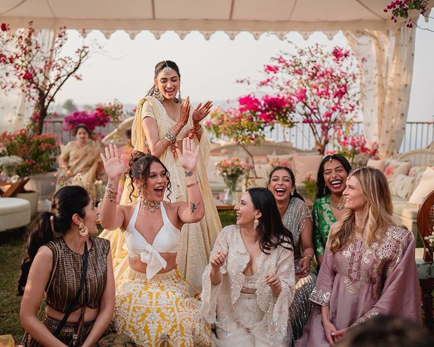 Athiya Shetty, KL Rahul, Suniel Shetty dance their hearts out at their mehendi ceremony; see photos from joyous celebrations 