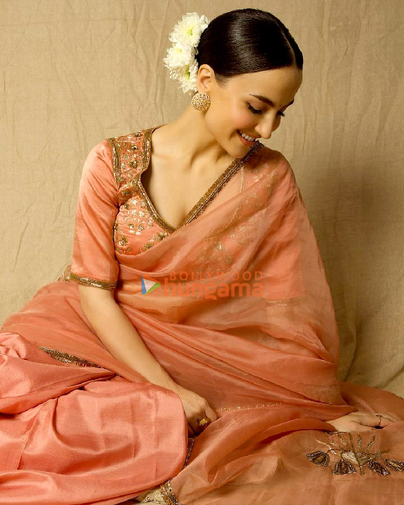 elli avrram 4 31