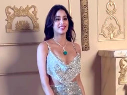 Janhvi Kapoor raises the temperature with her hotness in glittery outfits!