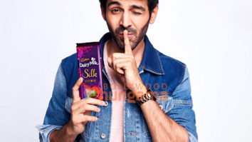 Celeb Photos Of Kartik Aaryan