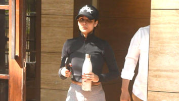 Malaika Arora smiles for paps as she gets clicked for her daily gym sessions