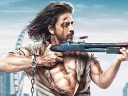 #AskSRK: Fan asks Shah Rukh Khan to give his “genuine review for Pathaan”; actor says, “We are creators, not critics”