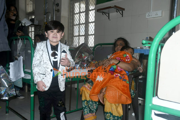 photos abdu rozik spotted at a childrens hospital 1