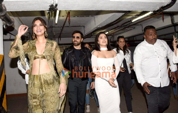 photos akshay kumar emraan hashmi nushrratt bharuccha and diana penty snapped at the trailer launch of selfiee 2
