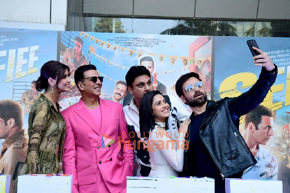 Photos: Akshay Kumar, Emraan Hashmi, Nushrratt Bharuccha, Diana Penty and others snapped at the trailer launch of Selfiee