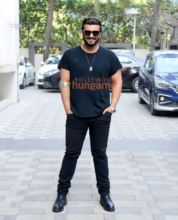 photos arjun kapoor and radhika madan snapped promoting their film kuttey at t series office 2