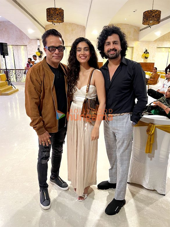 photos celebrities graced at deepak pandits birthday 8