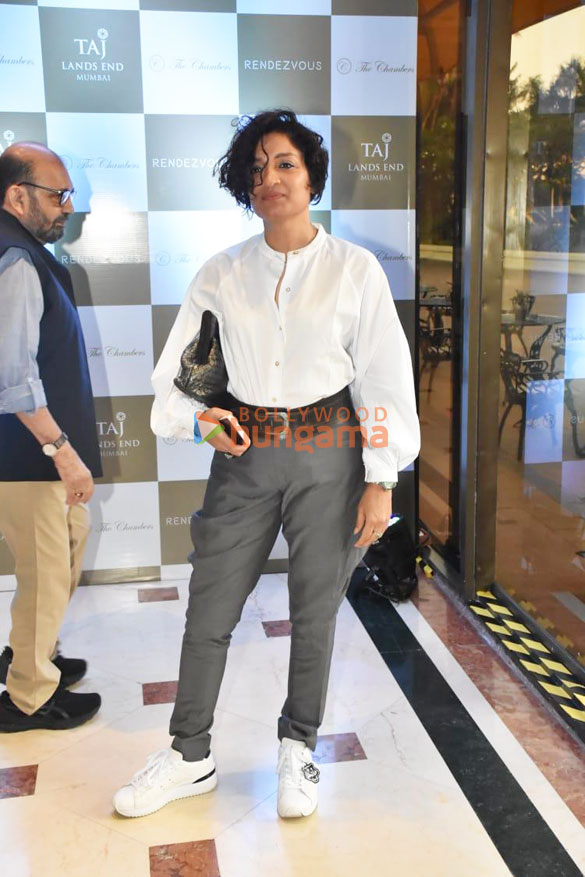 photos celebs attend javed akhtars book launch 9