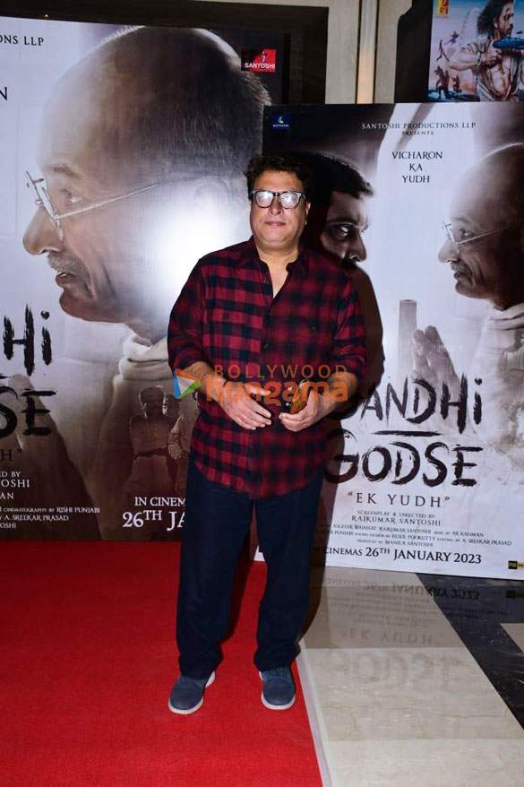 Photos: Celebs grace the screening of Gandhi Godse – Ek Yudh Photos: Celebs grace the screening of Gandhi Godse – Ek Yudh