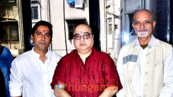 Photos: Celebs grace the screening of Gandhi Godse – Ek Yudh