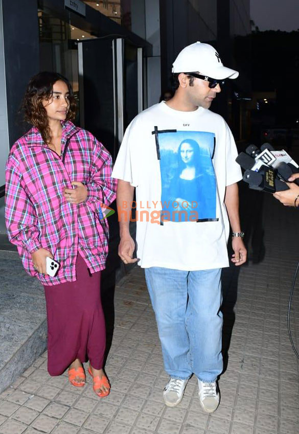 photos celebs grace the screening of pathaan at pvr juhu 3